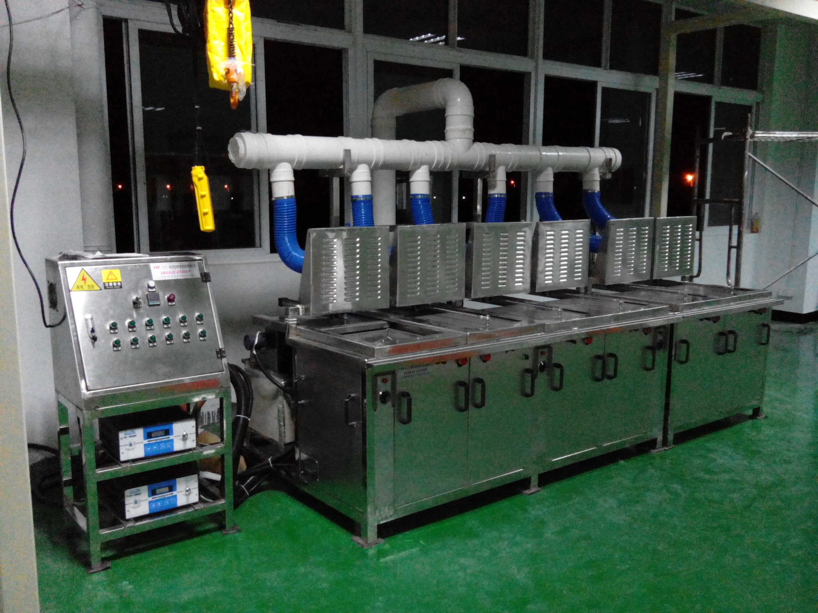 HR-剎車系統(tǒng)零部件清洗機(jī) 、汽車零部件清洗機(jī)